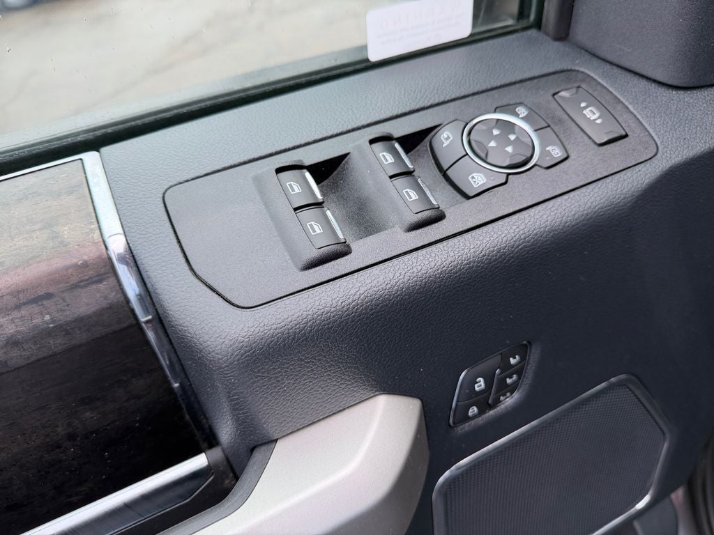 2022 Ford Super Duty F-350 SRW XL