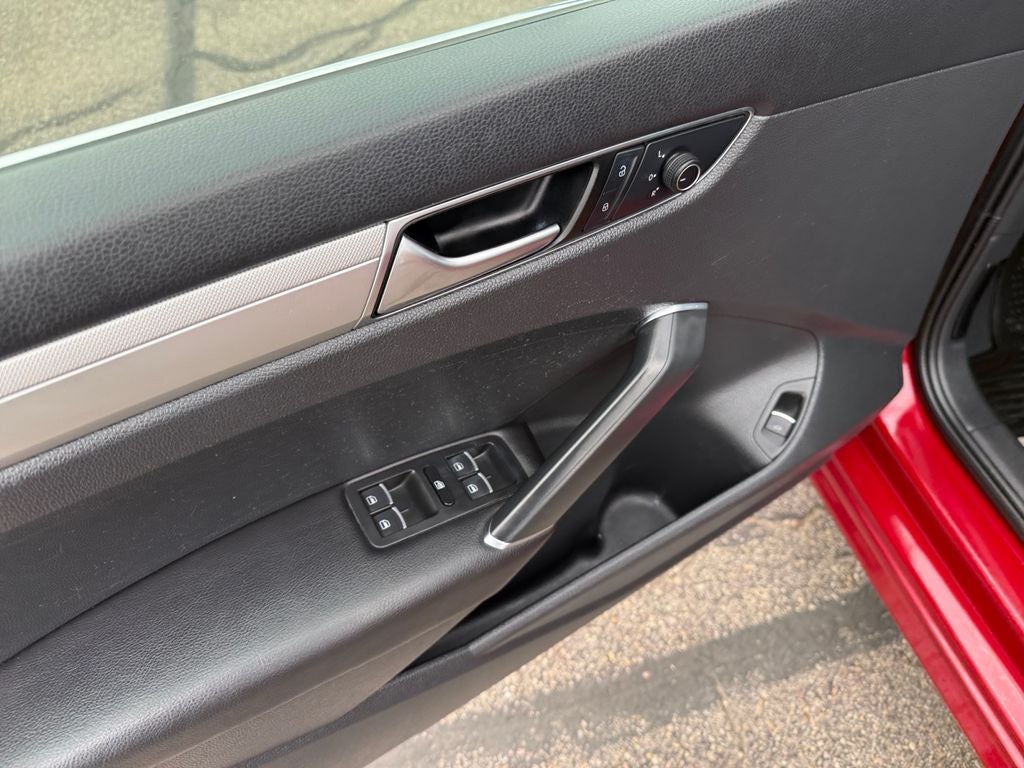 2016 Volkswagen Passat 1.8T S
