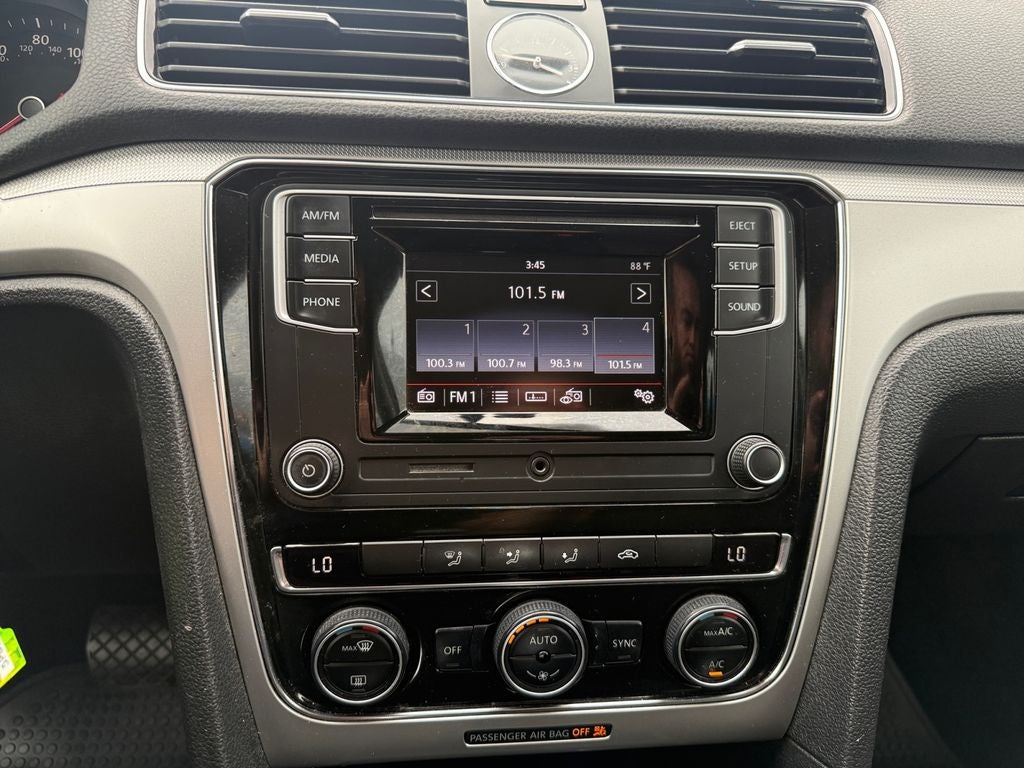 2016 Volkswagen Passat 1.8T S
