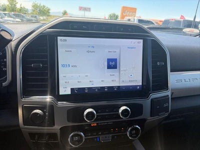 2022 Ford F-350 LARIAT