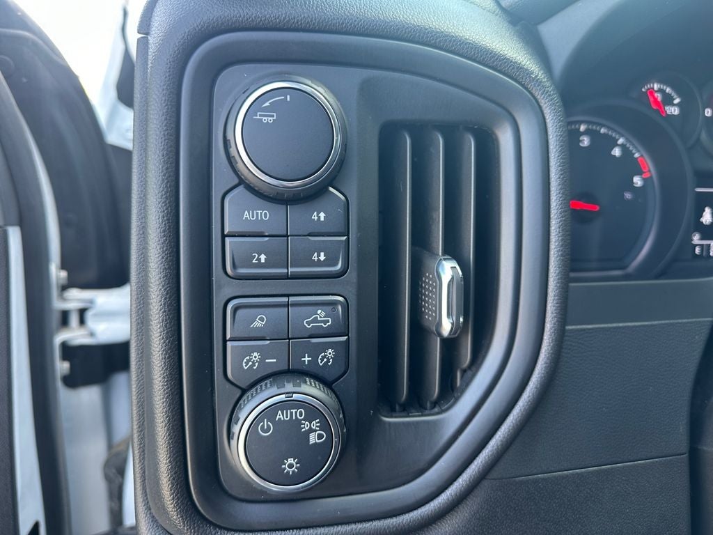 2024 Chevrolet Silverado 3500HD 4WD Crew Cab Long Bed Work Truck