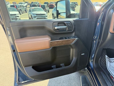 2022 Chevrolet Silverado 3500HD 4WD Crew Cab Standard Bed High Country