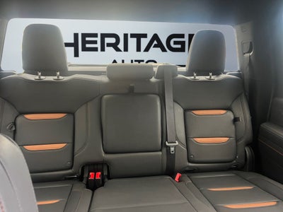2025 GMC Sierra 2500HD 4WD Crew Cab Standard Bed AT4