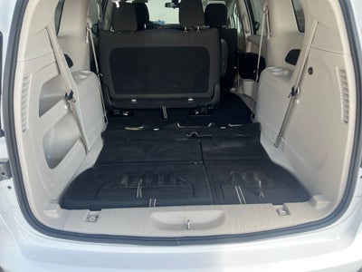 2021 Chrysler Voyager L