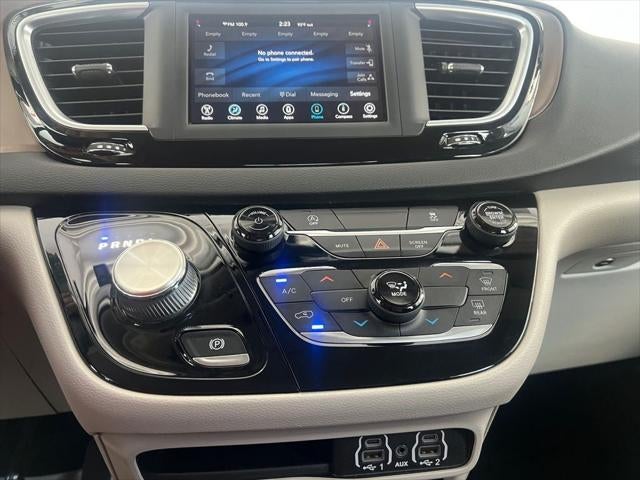 2021 Chrysler Voyager L