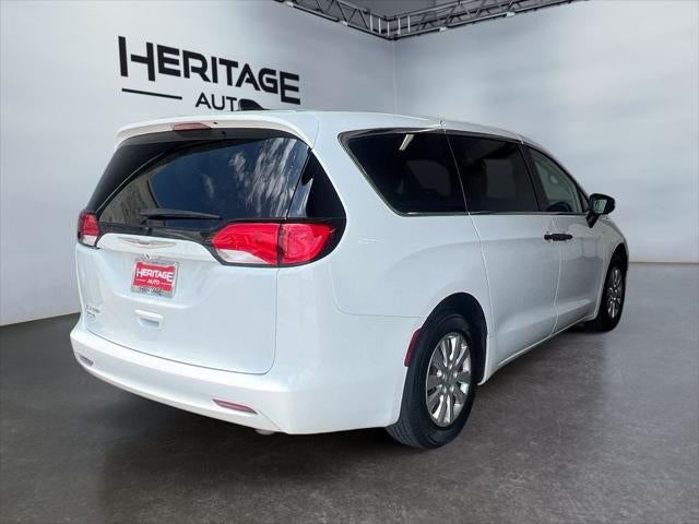 2021 Chrysler Voyager L