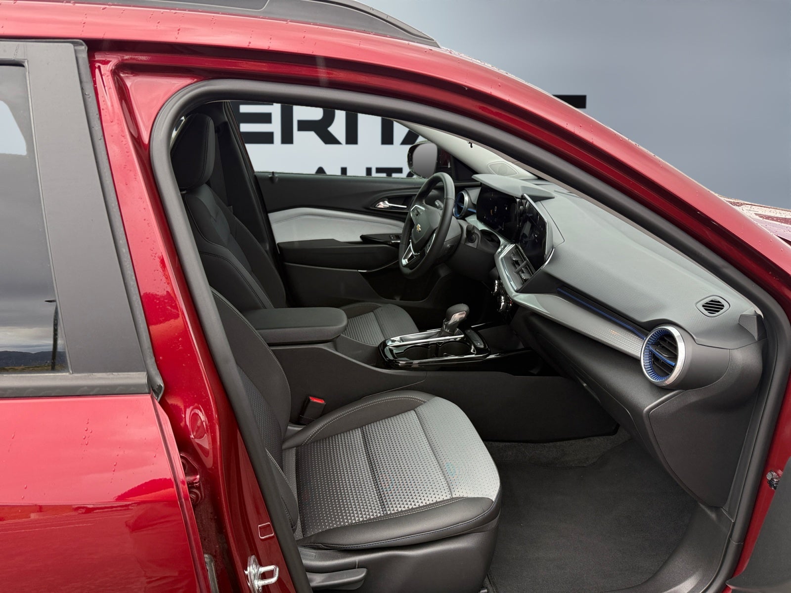 2024 Chevrolet Trax FWD LT