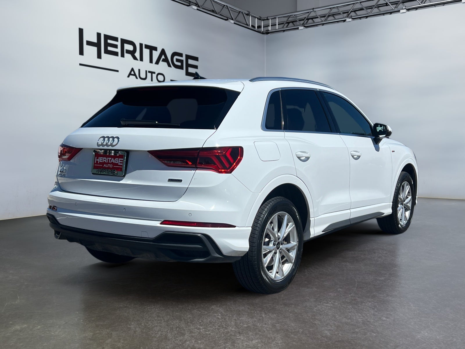 2025 Audi Q3 Premium 45 TFSI S line quattro Tiptronic