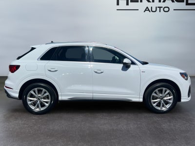 2025 Audi Q3 Premium 45 TFSI S line quattro Tiptronic