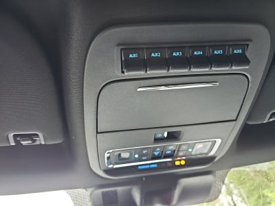 2027 Ford F-350 Platinum