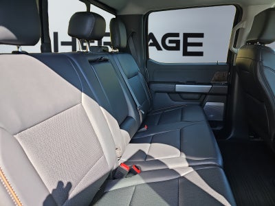 2027 Ford F-350 LARIAT