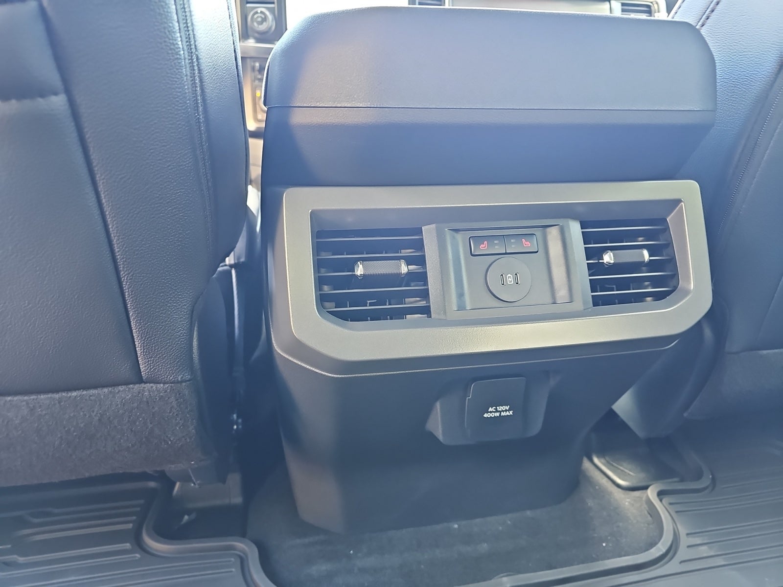 2027 Ford F-350 LARIAT