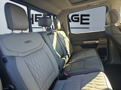 2027 Ford F-350 Platinum