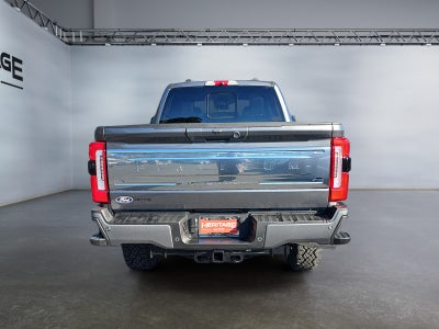 2027 Ford F-350 Platinum