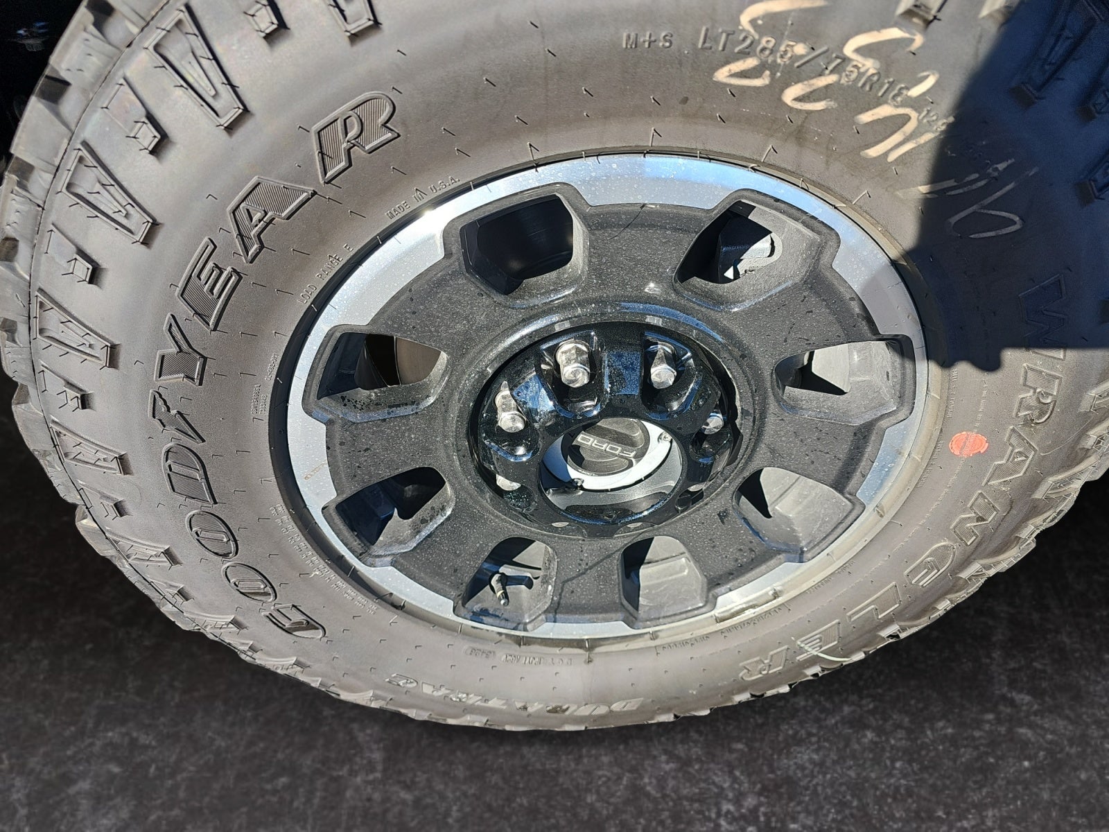 2027 Ford F-350 Platinum