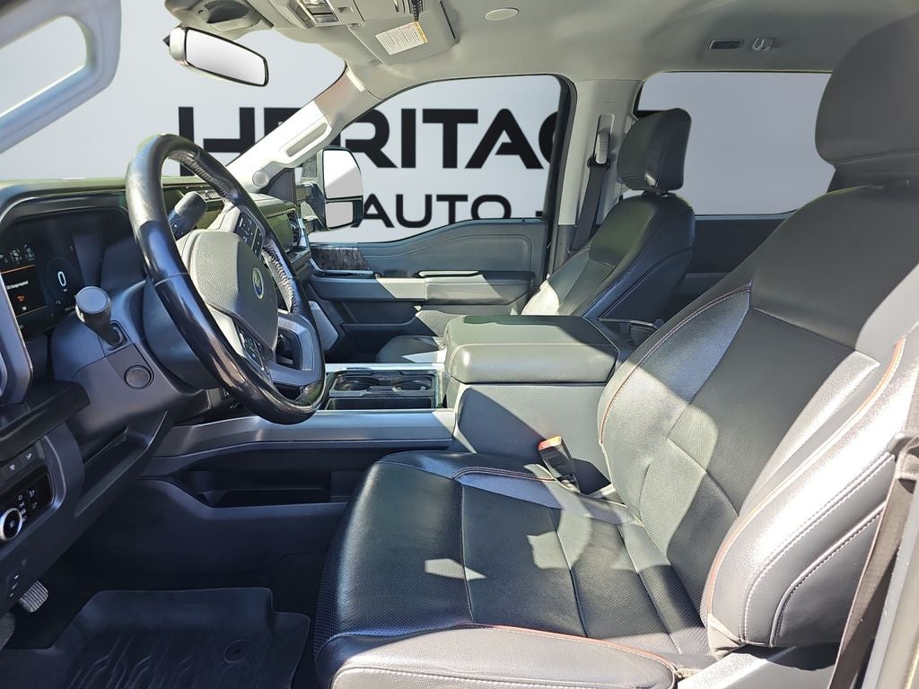 2023 Ford F-350 LARIAT