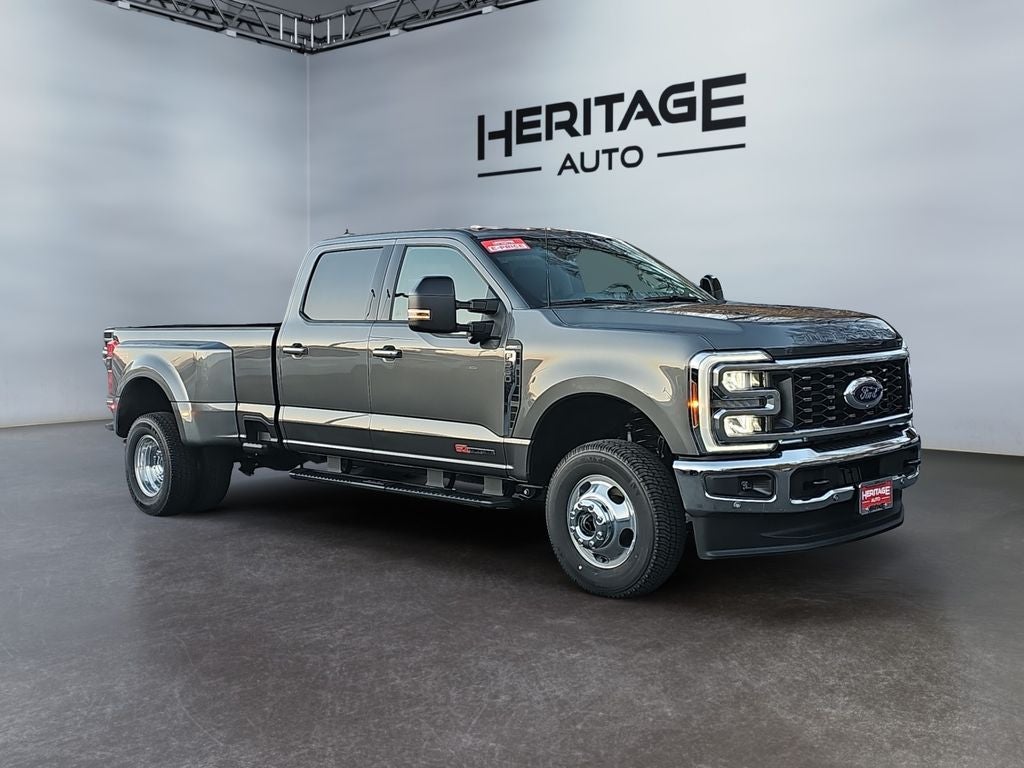 2026 Ford F-350 LARIAT