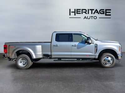 2027 Ford F-350 LARIAT