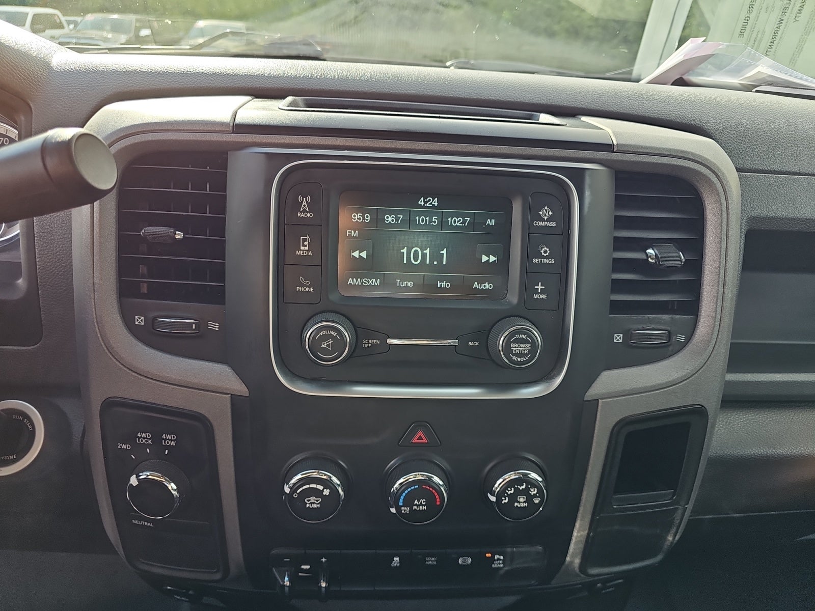 2018 RAM 2500 Tradesman Crew Cab 4x4 8' Box