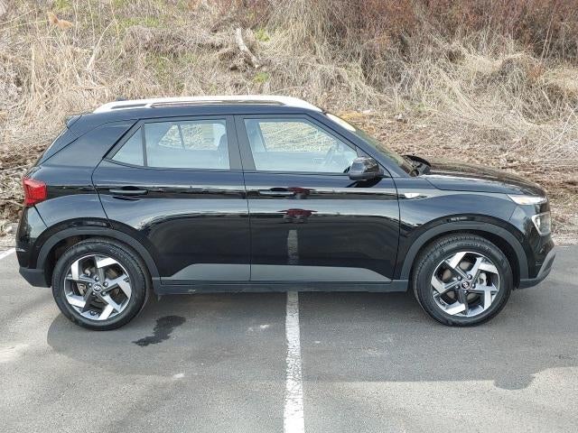 2021 Hyundai Venue SEL