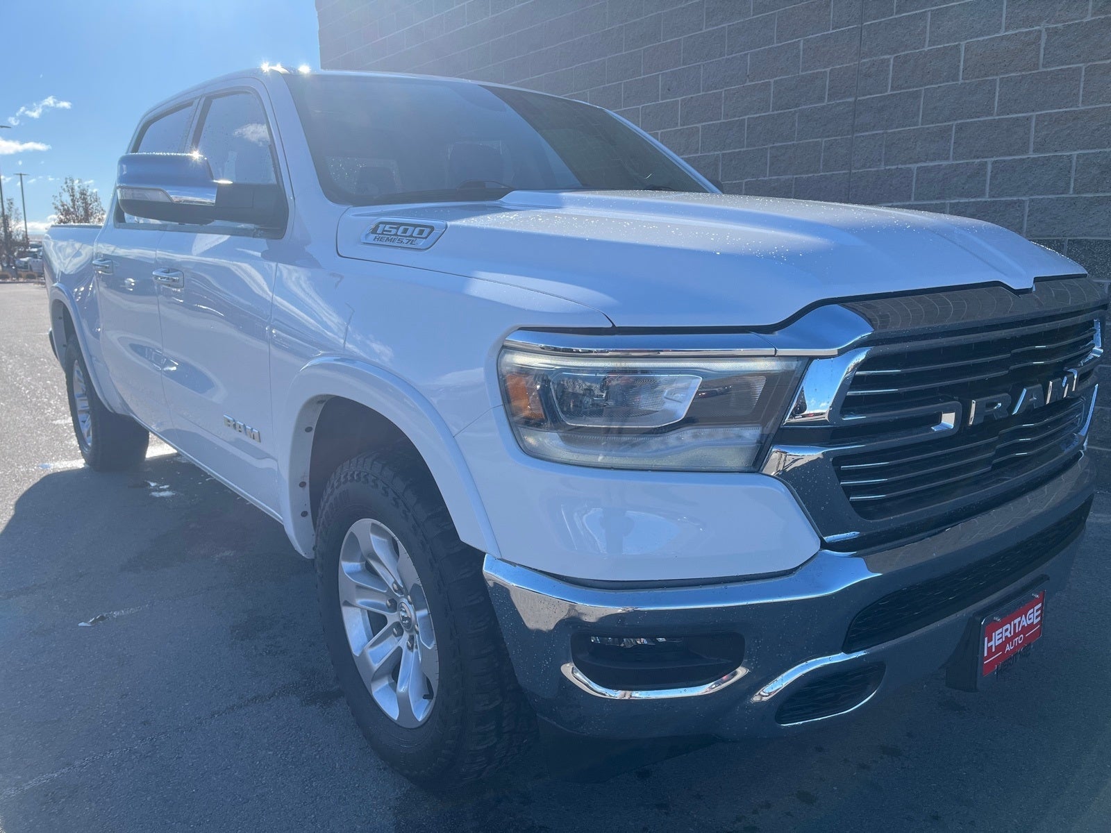 2021 RAM 1500 Laramie Crew Cab 4x4 5'7' Box
