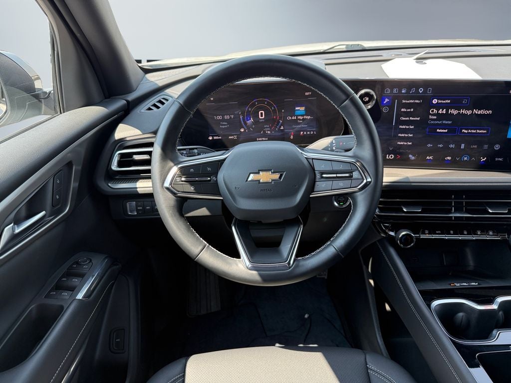 2026 Chevrolet Traverse AWD LT