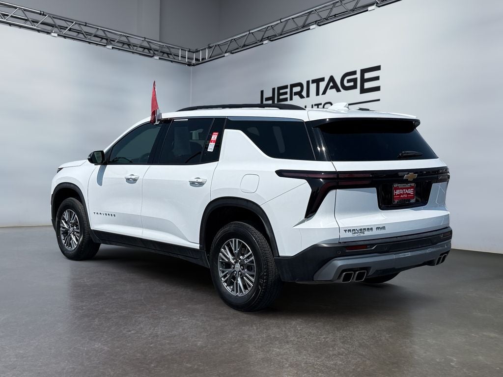 2026 Chevrolet Traverse AWD LT