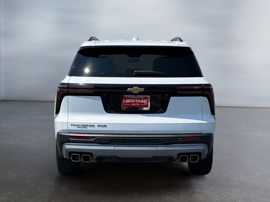 2026 Chevrolet Traverse AWD LT