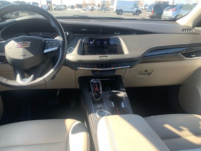 2023 Cadillac XT4 AWD Premium Luxury