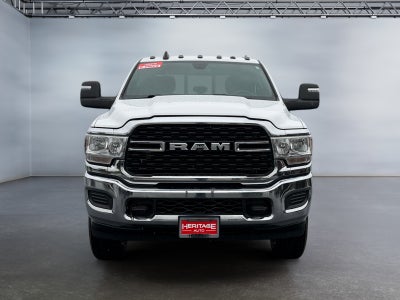 2023 RAM 3500 Tradesman Crew Cab 4x4 8' Box
