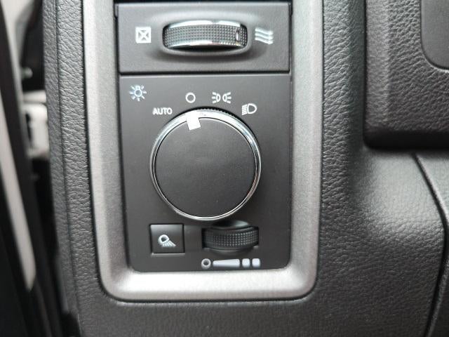 2023 RAM 1500 Classic Tradesman Regular Cab 4x2 8' Box