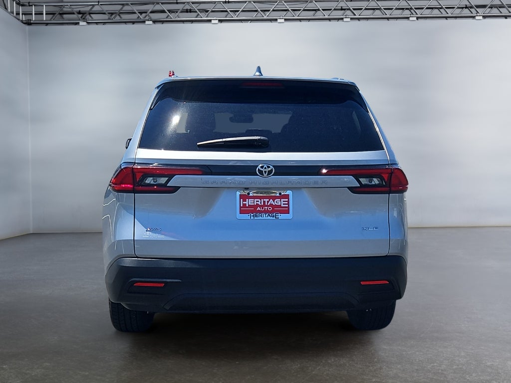 2025 Toyota Grand Highlander XLE