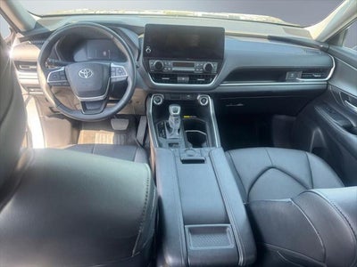 2025 Toyota Grand Highlander XLE