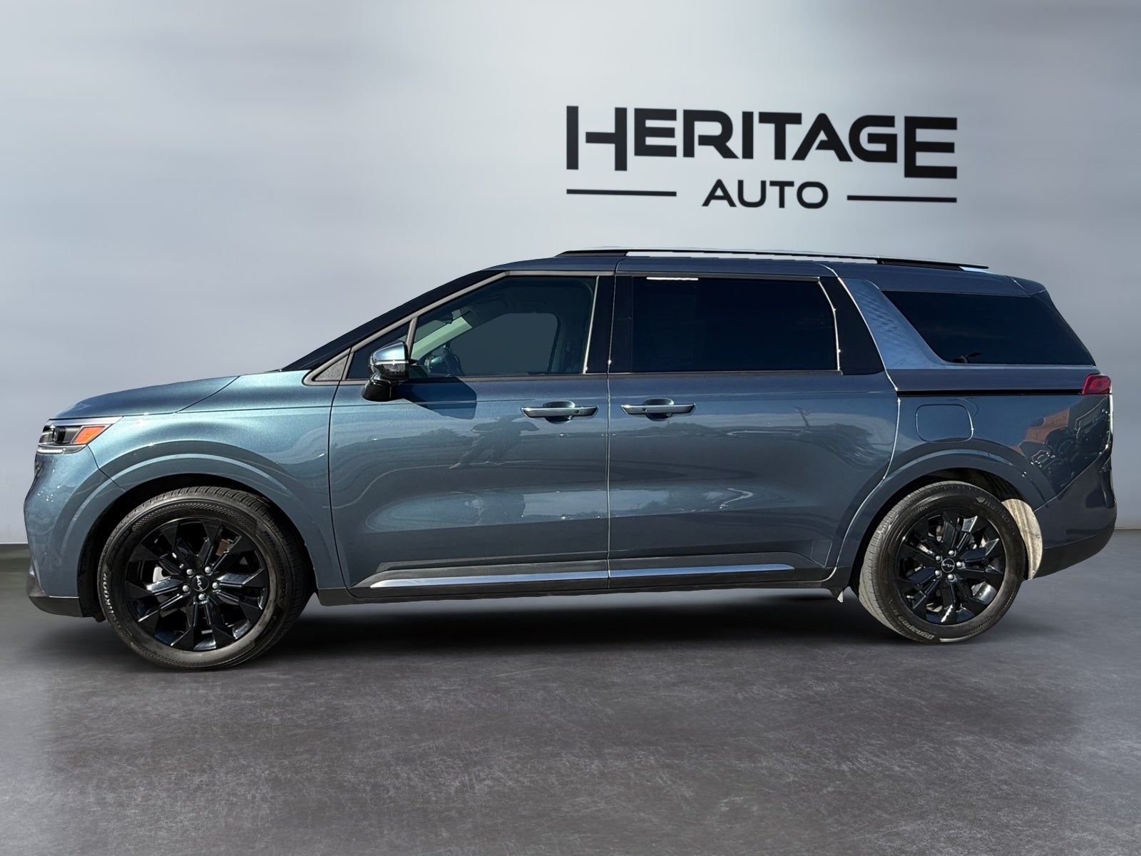 2024 Kia Carnival SX