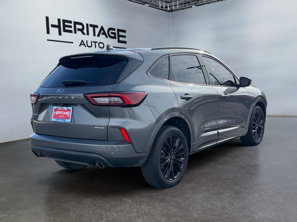 2023 Ford Escape ST-Line Elite