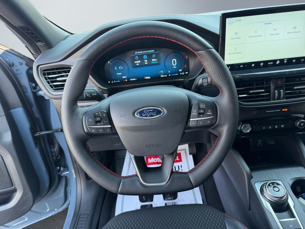 2025 Ford Escape ST-Line Elite