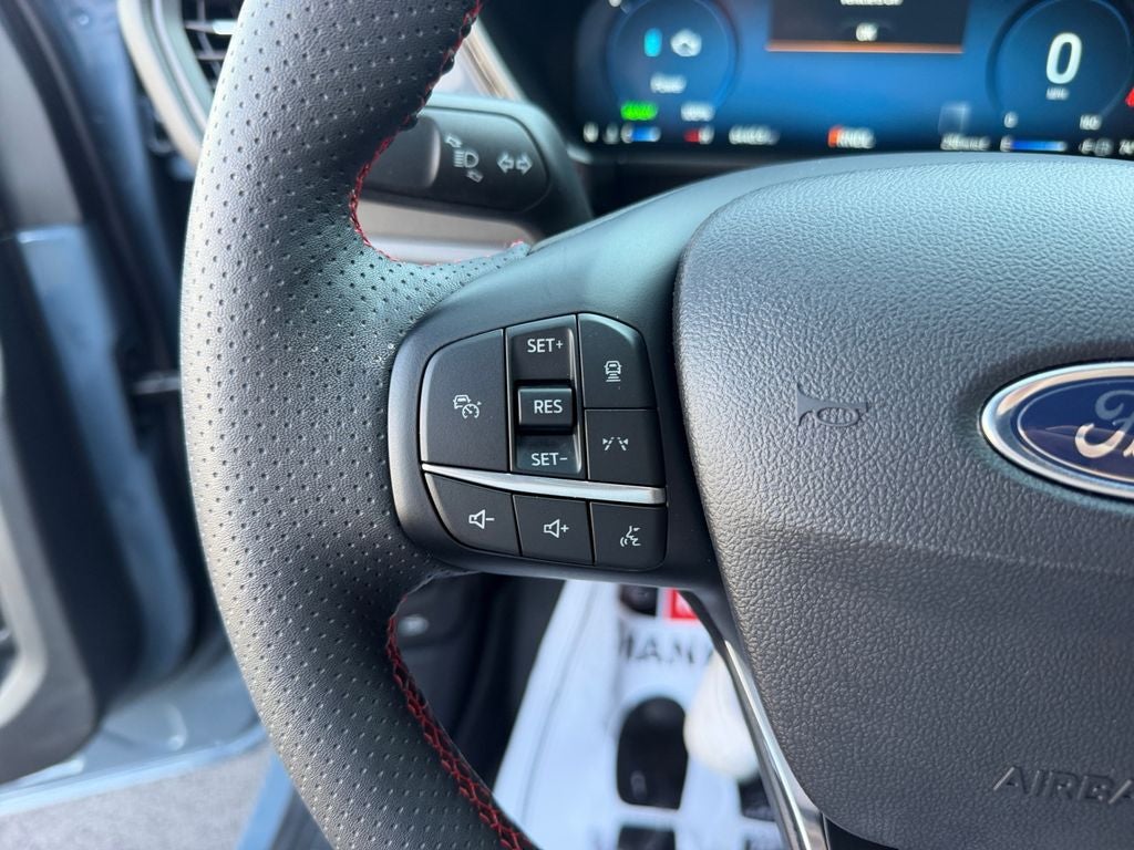 2025 Ford Escape ST-Line Elite