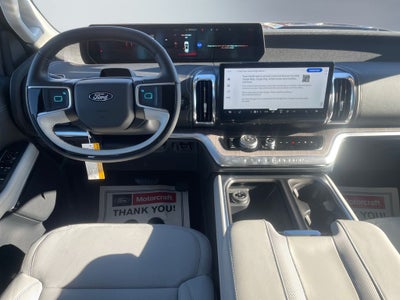 2025 Ford Expedition Platinum