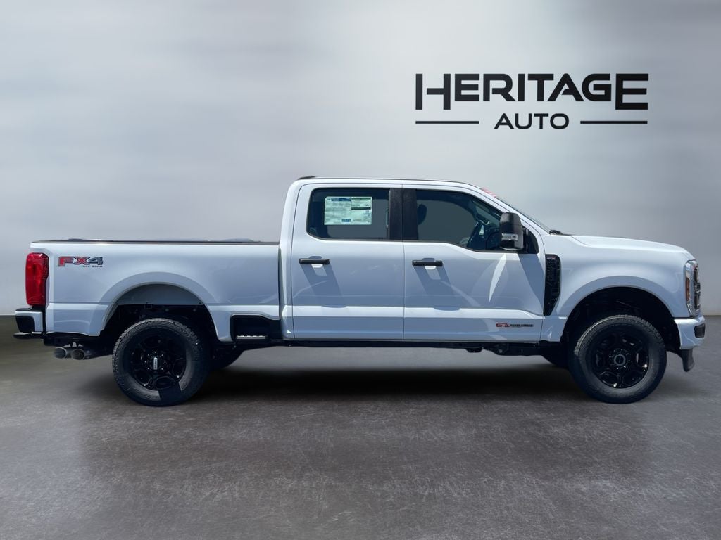 2026 Ford F-350 XLT 4WD Crew Cab 6.75' Box