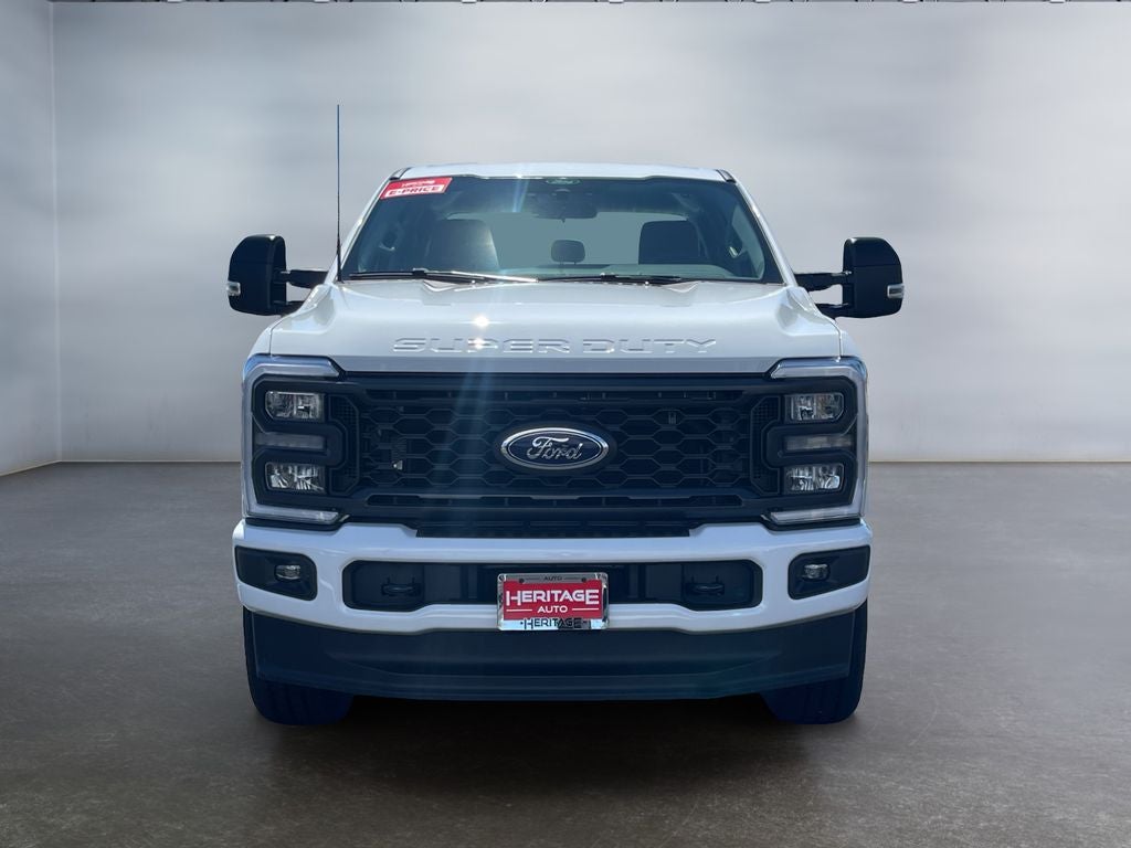 2026 Ford F-350 XLT 4WD Crew Cab 6.75' Box