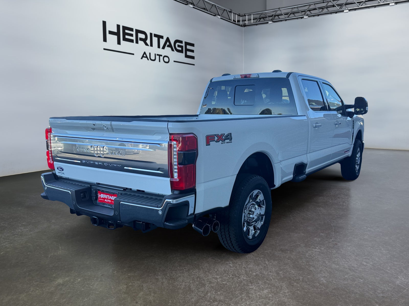 2027 Ford F-350 LARIAT