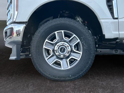 2026 Ford F-350 LARIAT