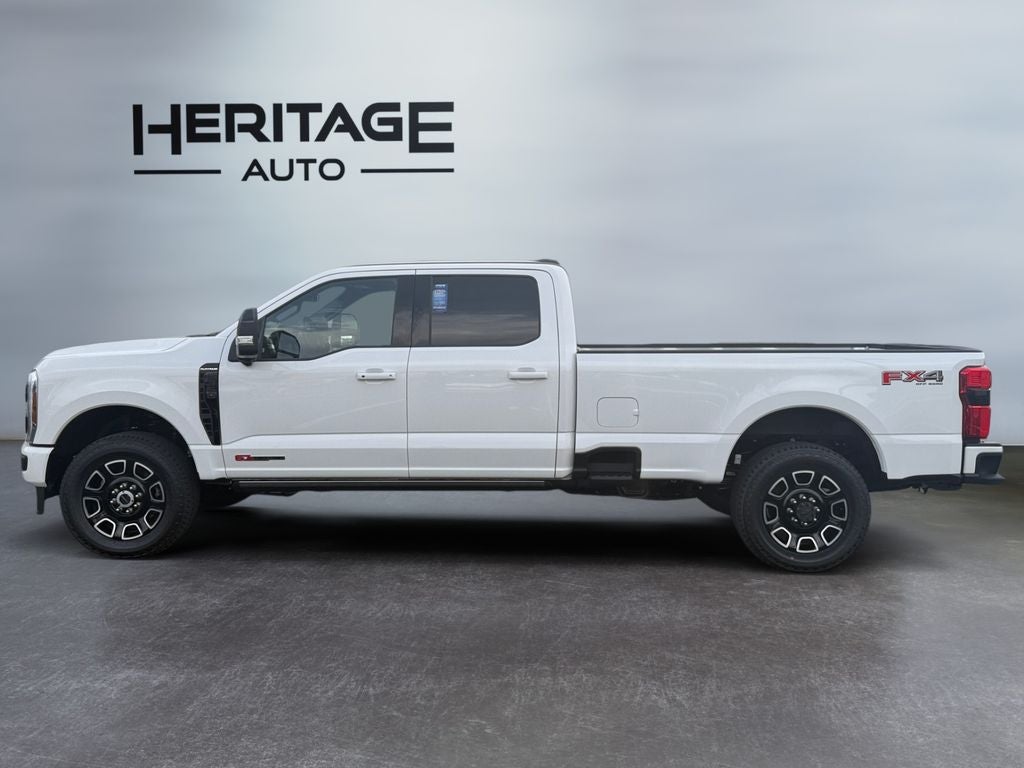 2026 Ford F-350 Platinum 4WD Crew Cab 8' Box