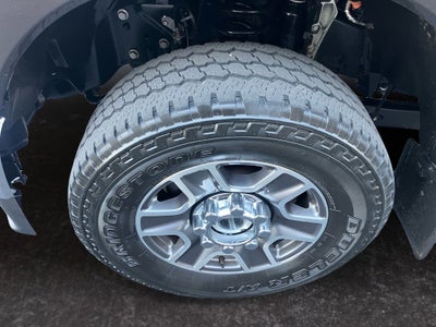 2025 Ford F-350 LARIAT