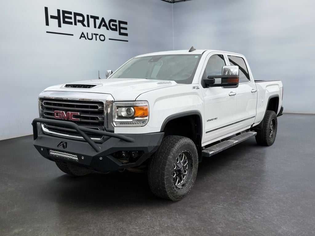 2017 GMC Sierra 4WD Crew Cab Standard Box SLT's photo