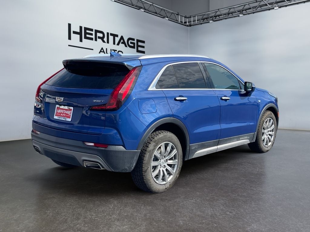 2022 Cadillac XT4 AWD Premium Luxury