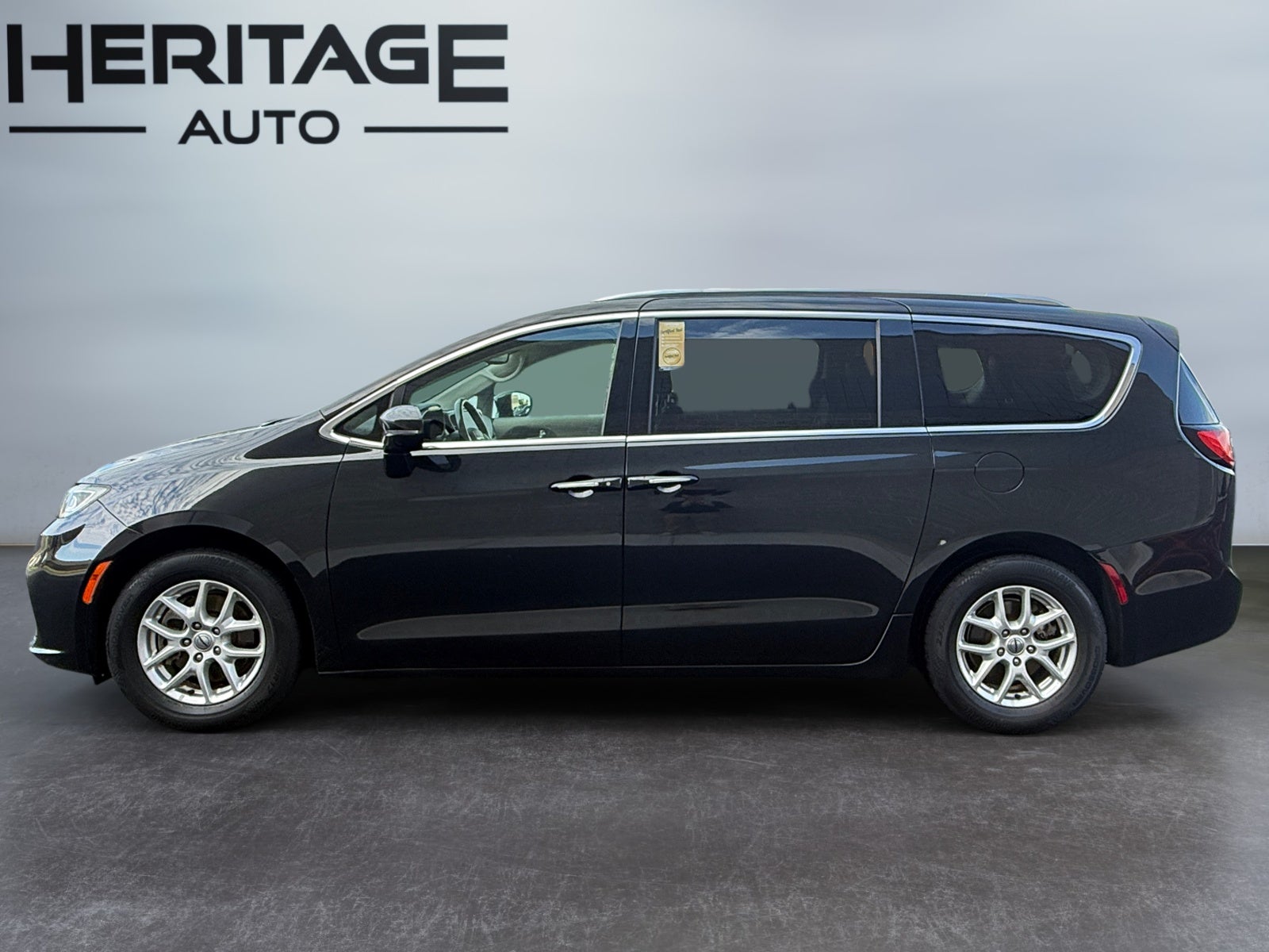Used 2021 Chrysler Pacifica Touring L with VIN 2C4RC1BG4MR534192 for sale in Vernal, UT