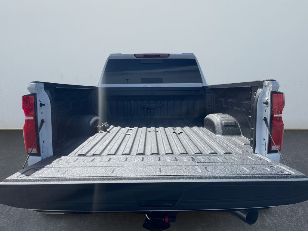 2026 Chevrolet Silverado LT