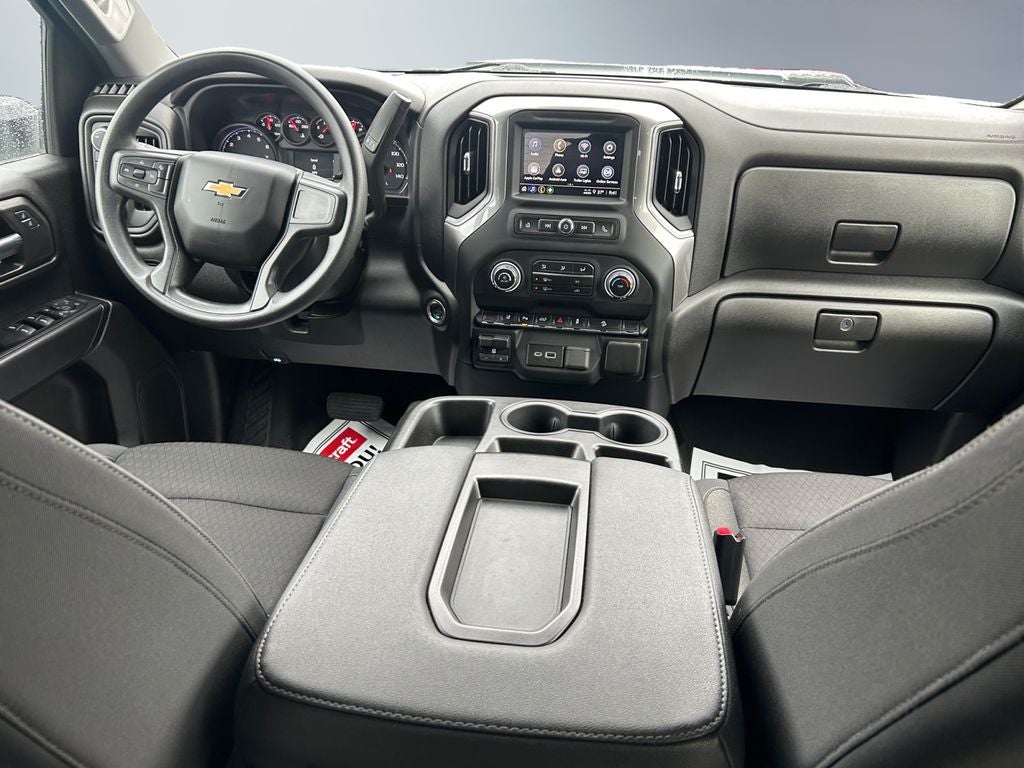 2024 Chevrolet Silverado Custom