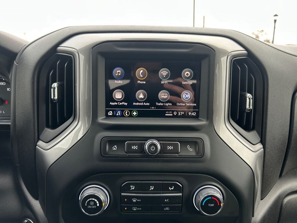 2024 Chevrolet Silverado Custom